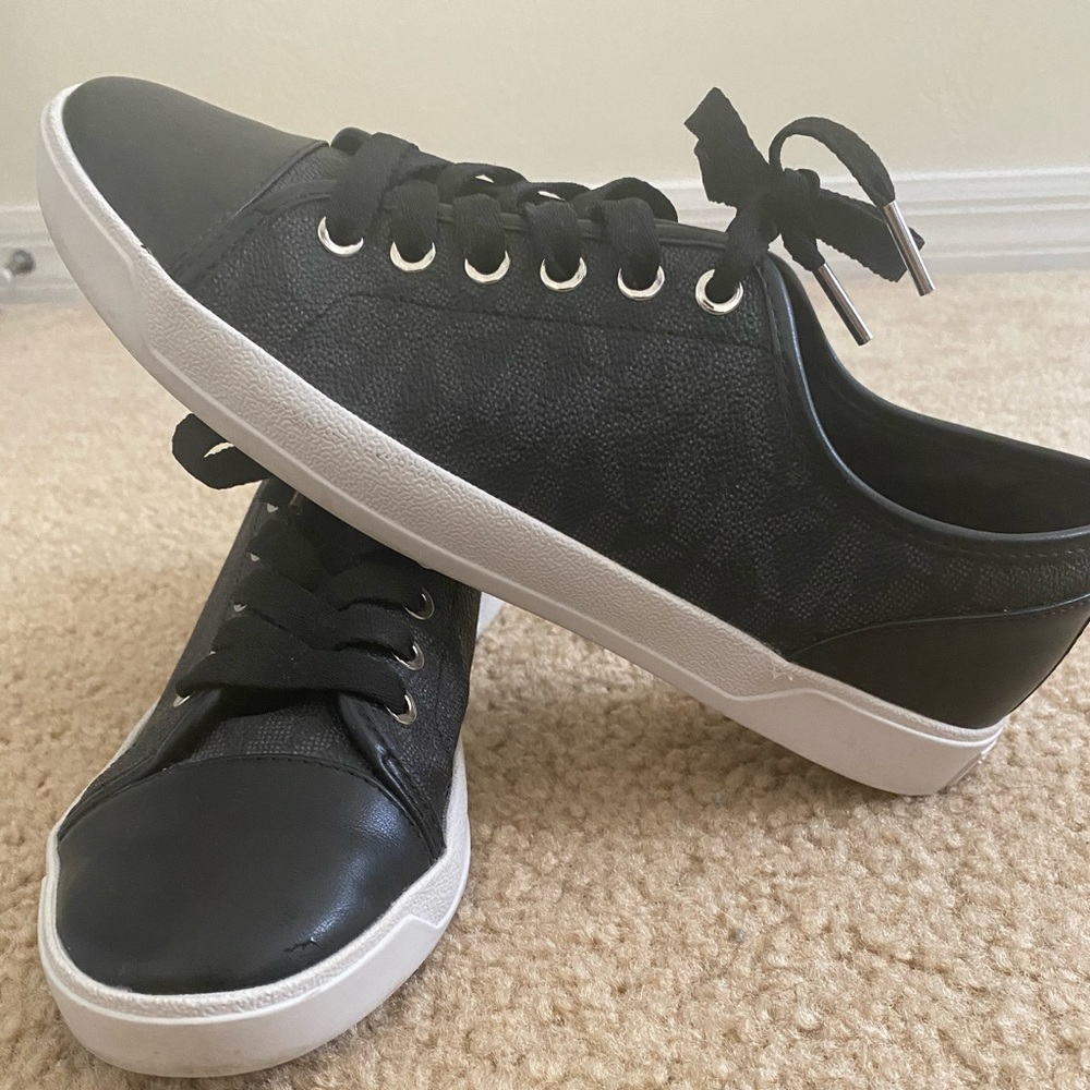 MK Black Shoes